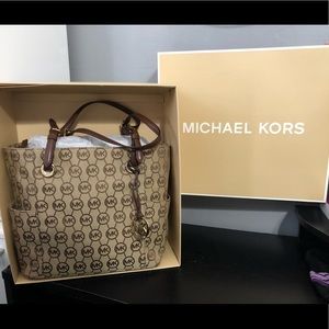 Michael Kors Satchel (brand new)